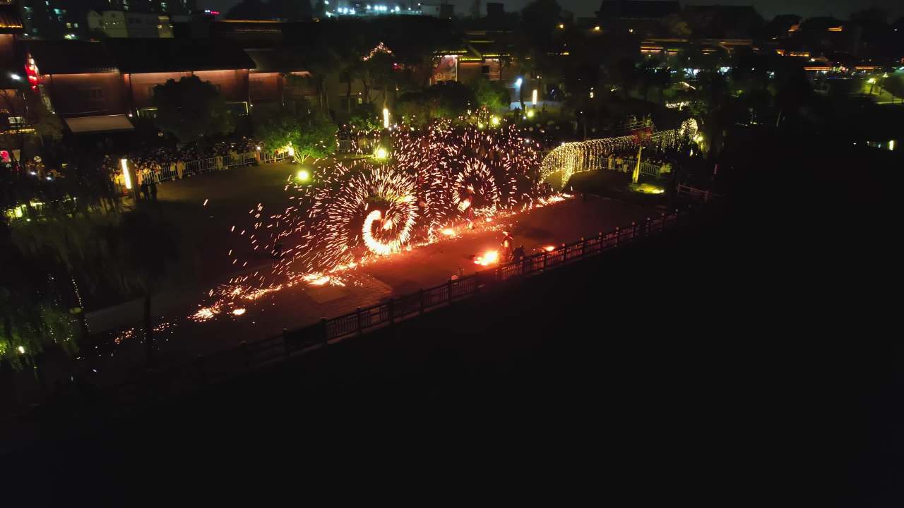 非遗打铁花航拍视频 5