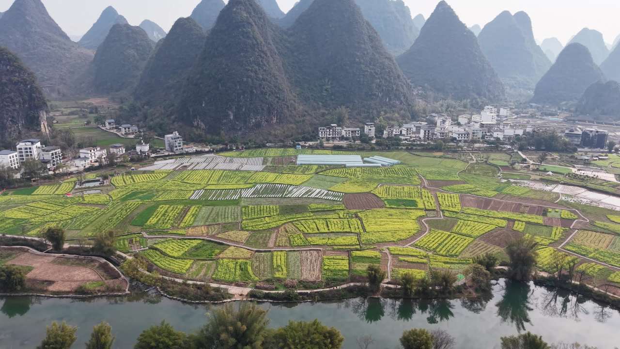 桂林山水间的田园生活