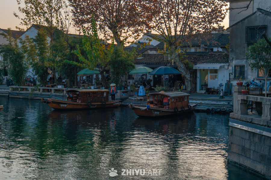 秋日水乡黄昏景