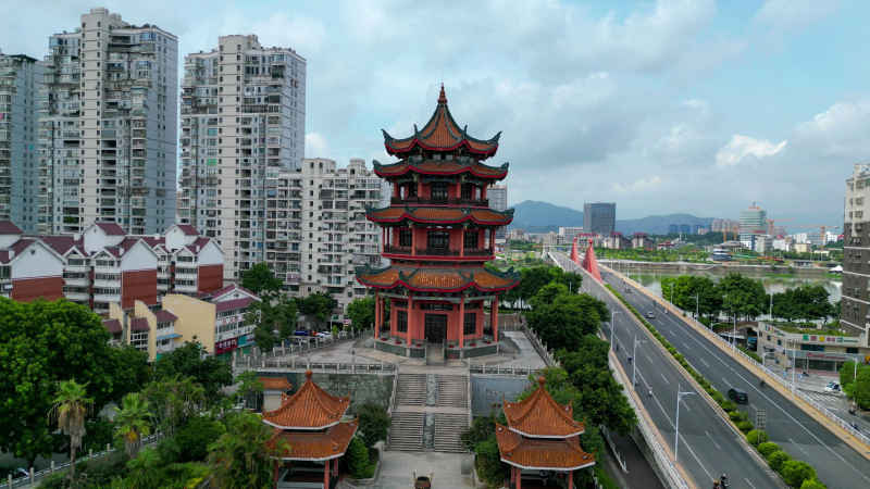 航拍福建漳州威镇阁