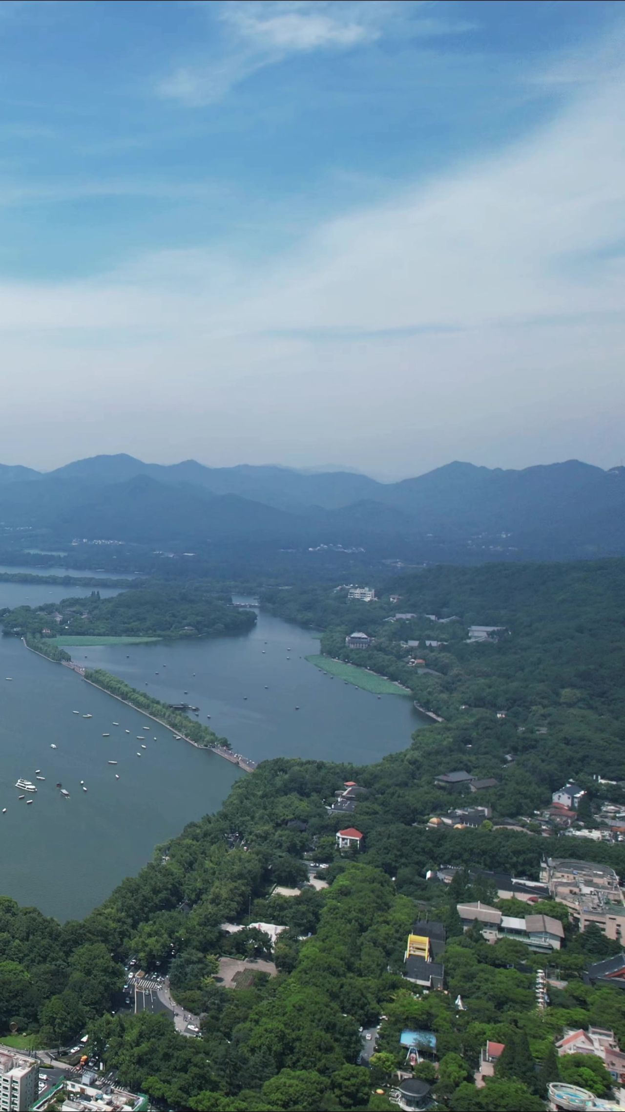 浙江杭州城市大景西湖竖屏航拍 