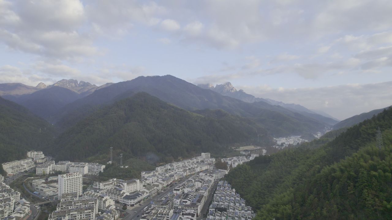 航拍黄山汤口镇 1