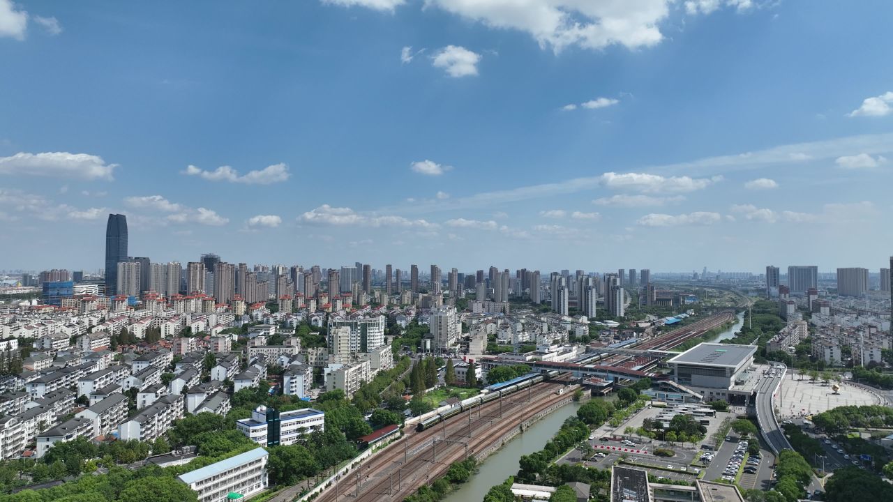 4K航拍昆山城市风光建筑 2