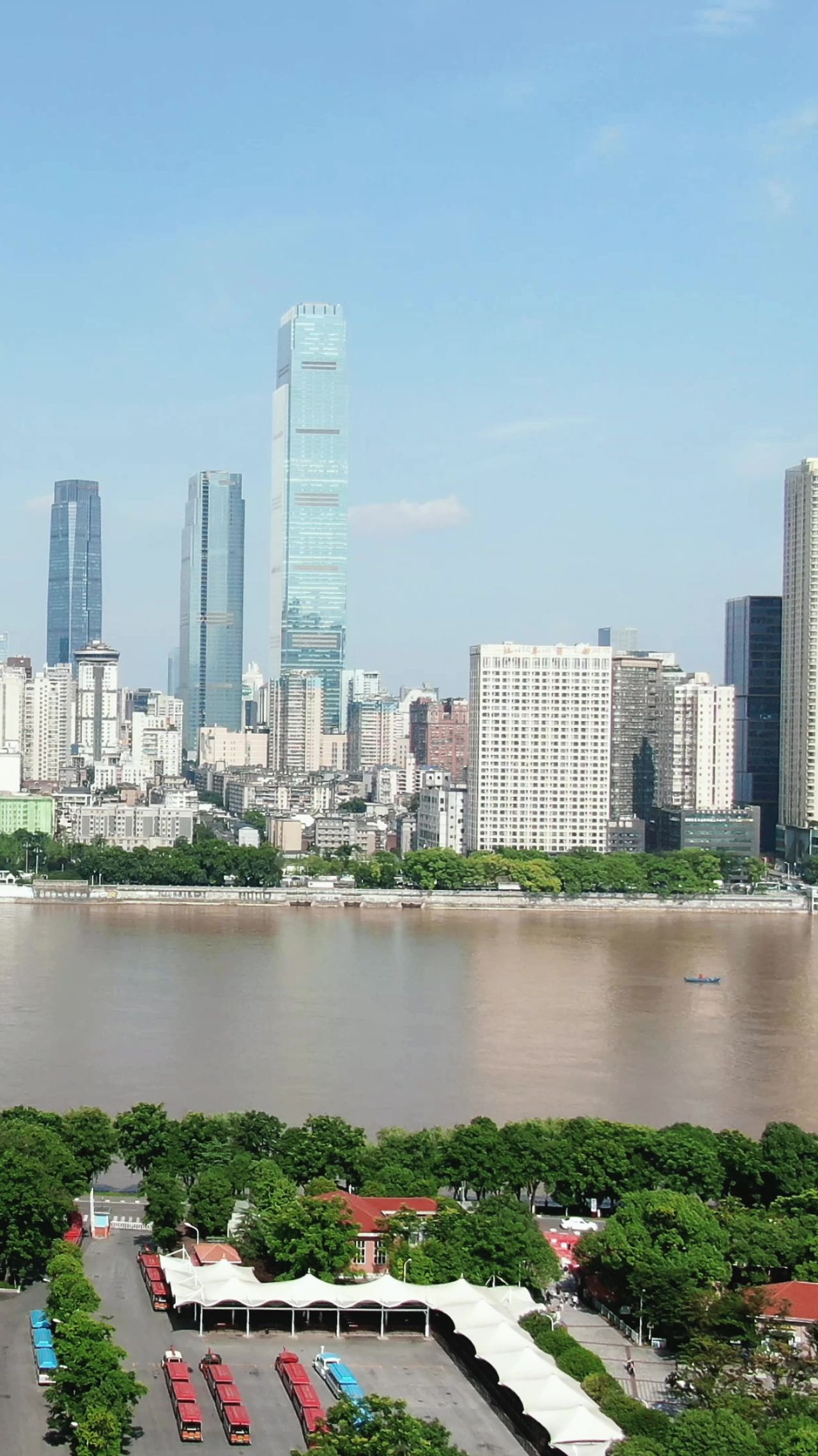 城市航拍湖南长沙国金中心竖屏