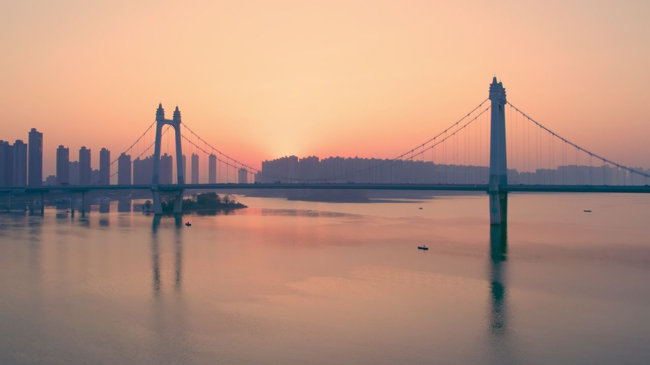 长沙三汊矶大桥日出航拍