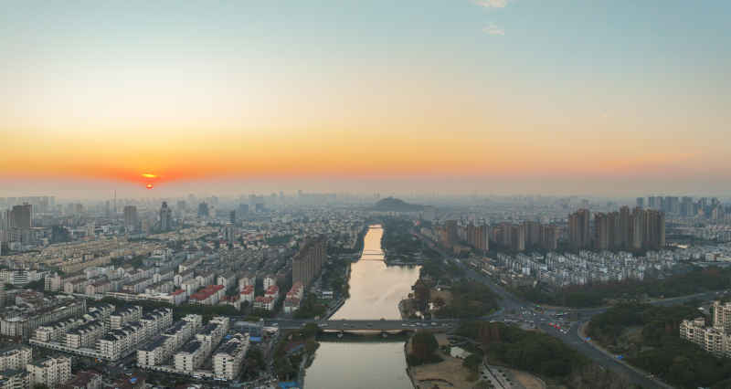 航拍昆山城市冬日日落风光建筑大景 10