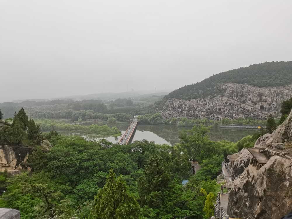 高吗？有点