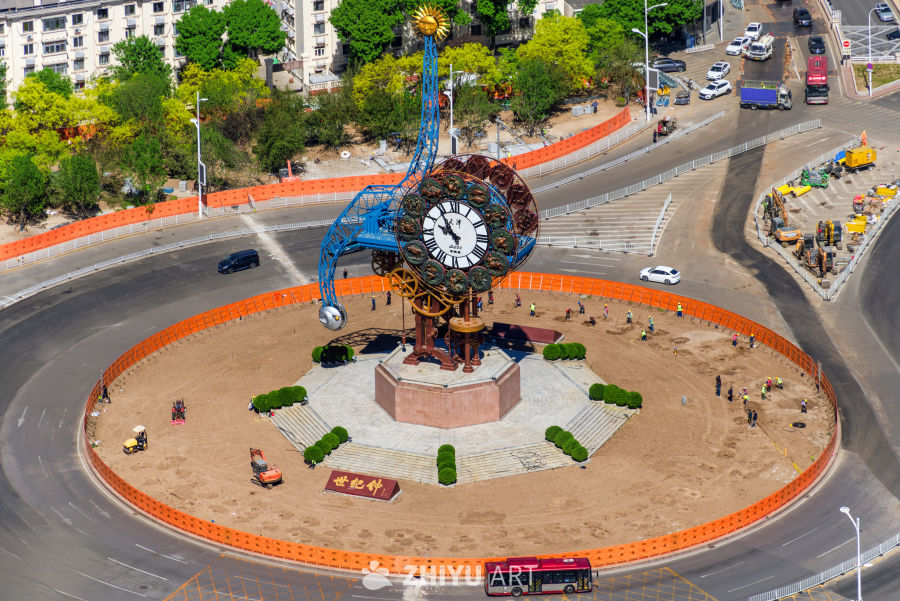 世纪钟建设中的城市一角