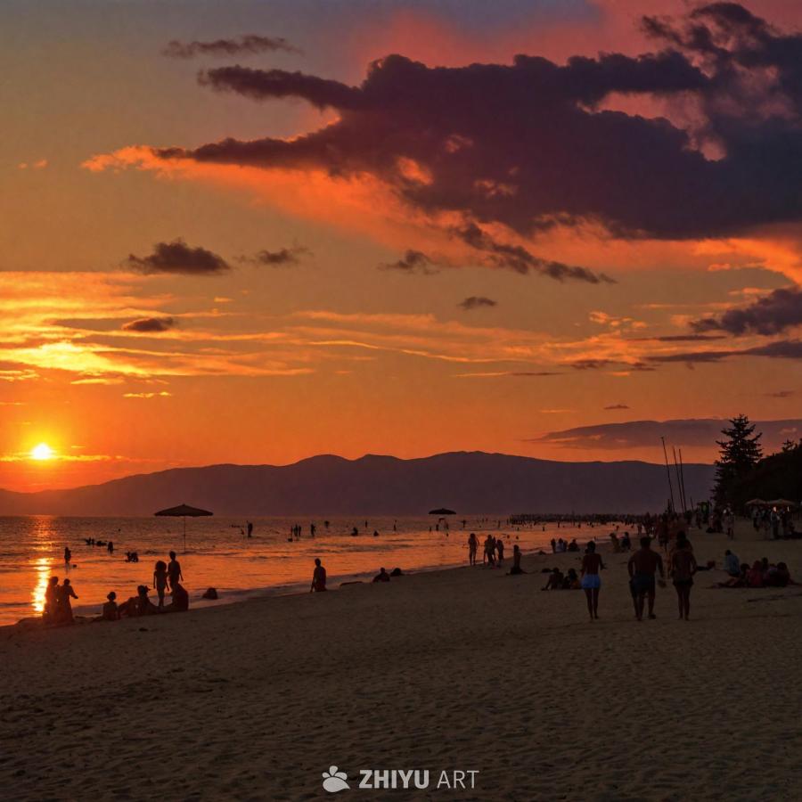 海滩上，夕阳西下，天空呈现出鲜艳的色彩。许多人在沙