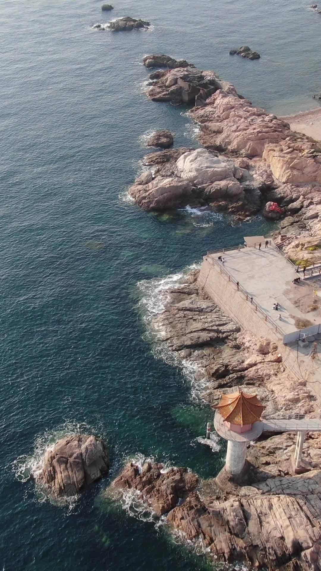 海岸边的宁静时光