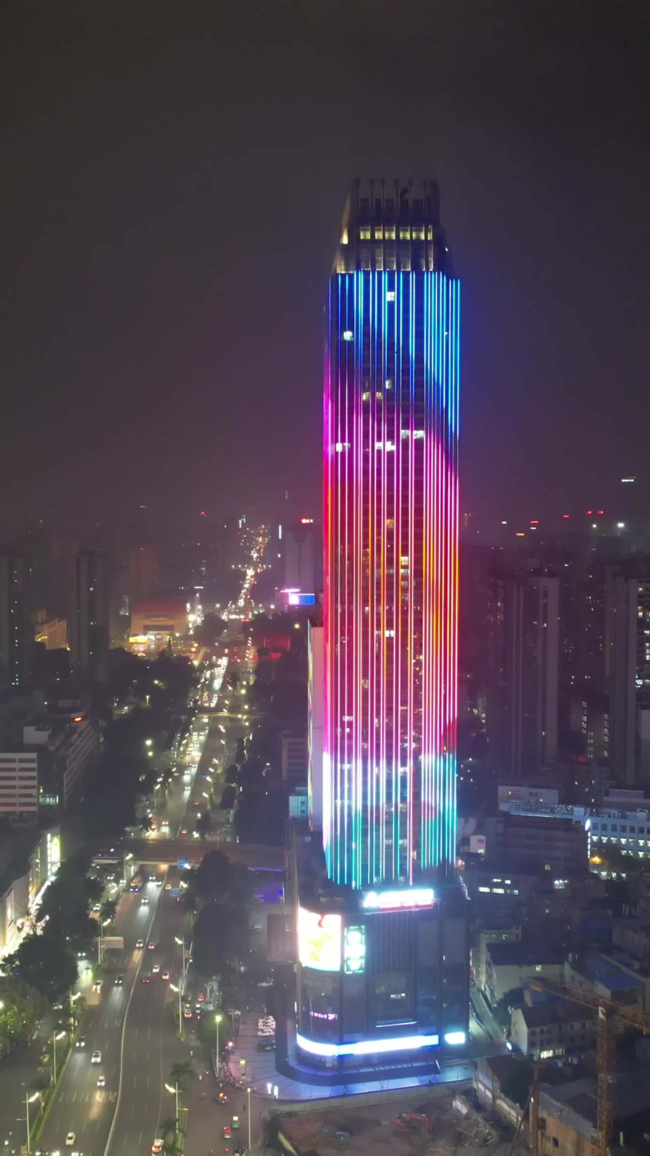 都市夜景霓虹高楼