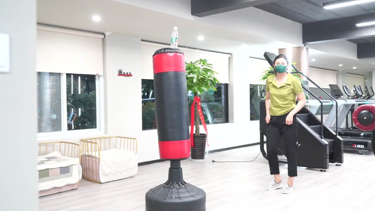 健身房日常锻炼