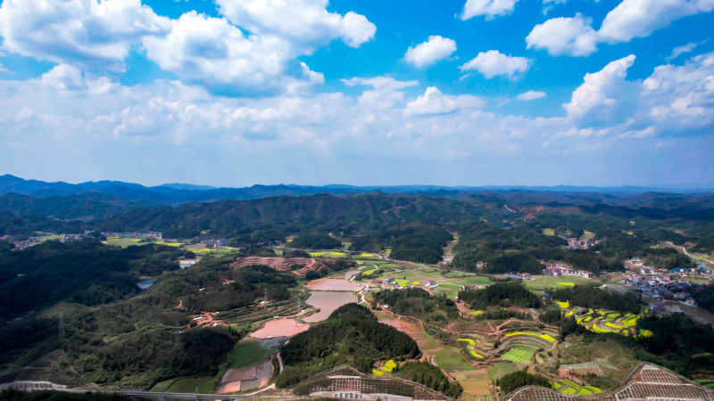 山川丘陵农田农业种植航拍图 