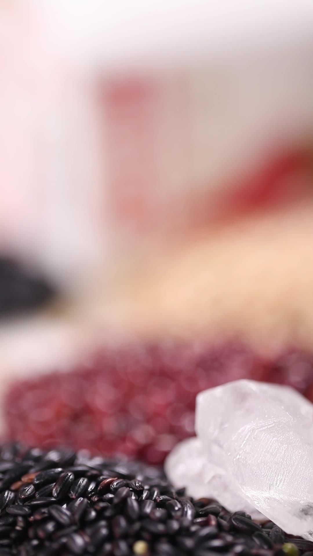 红豆 薏米 鸡蛋