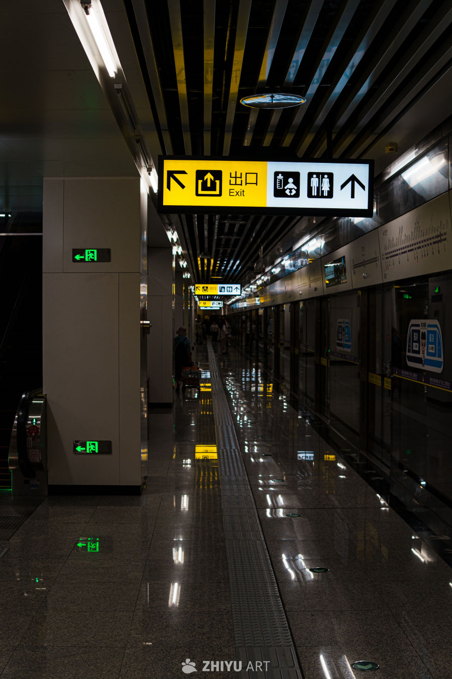 童年的地铁站台