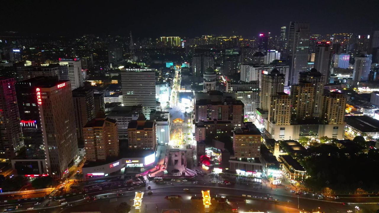 航拍云南昆明步行街夜景 