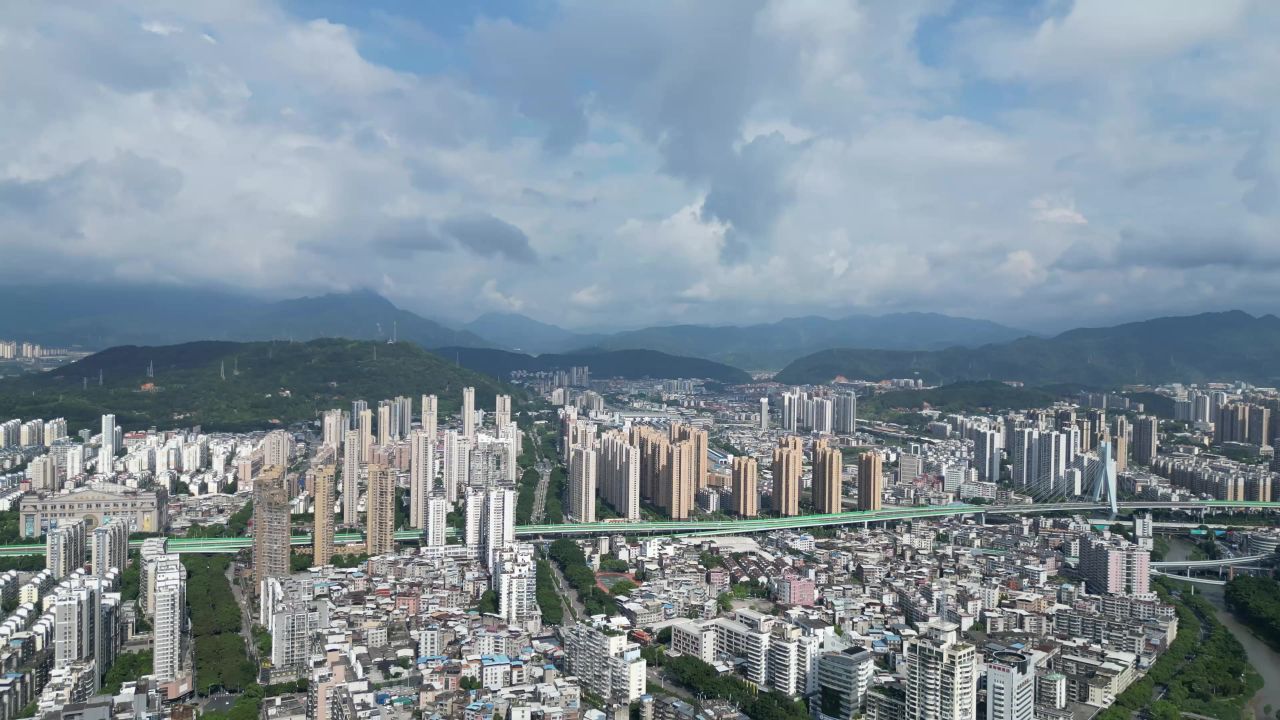 航拍福建龙岩城市大景