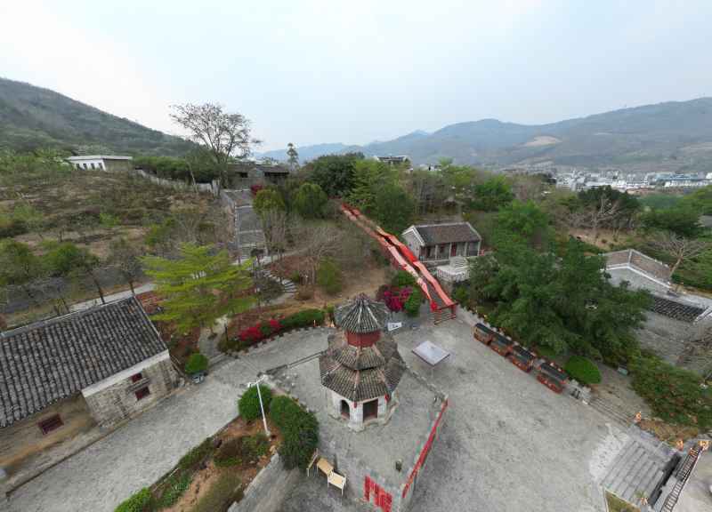 航拍视角下的宫保府