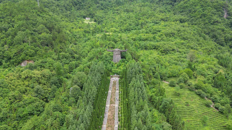 航拍湖北神农架神农坛景区