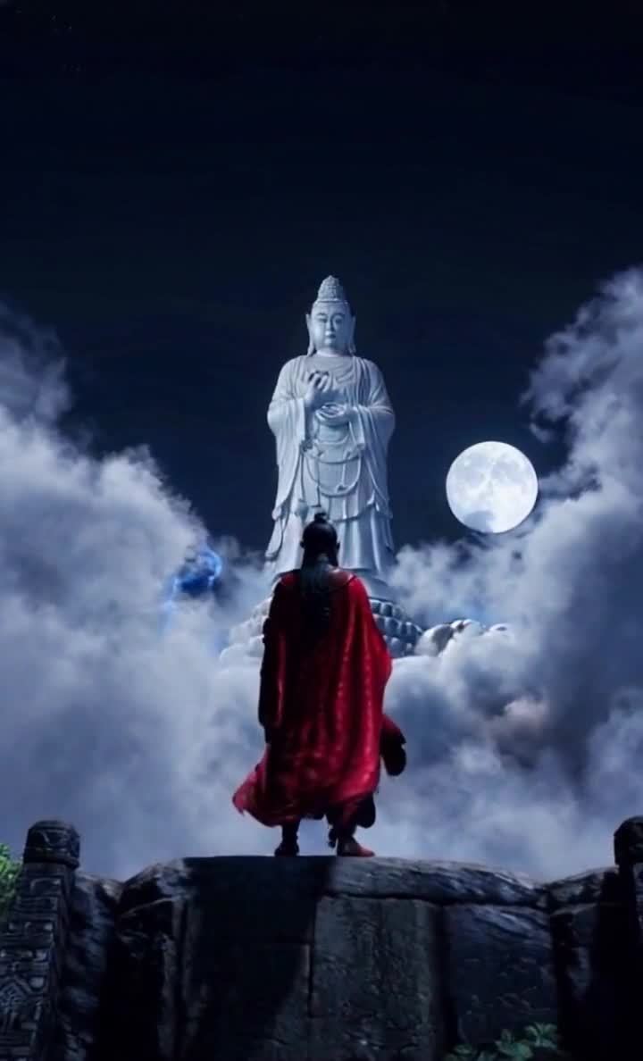 画面为夜晚场景，一位身穿红色披风的人物背对观众站在
