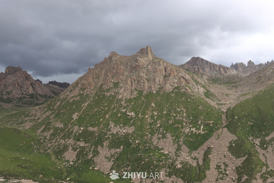 高山之巅的静谧