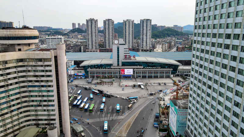 贵州贵阳城市风光航拍图 