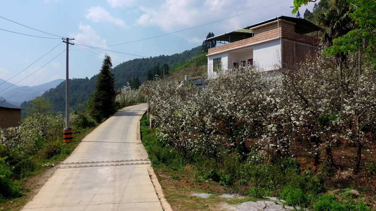 乡村山间小路