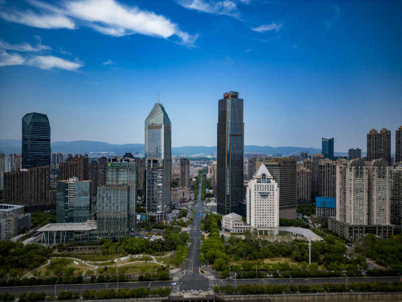 江西南昌红谷滩绿地双子塔