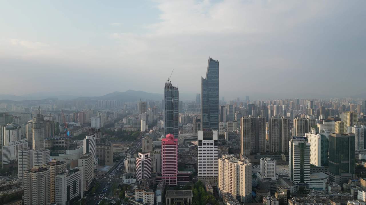 现代都市的日落景象