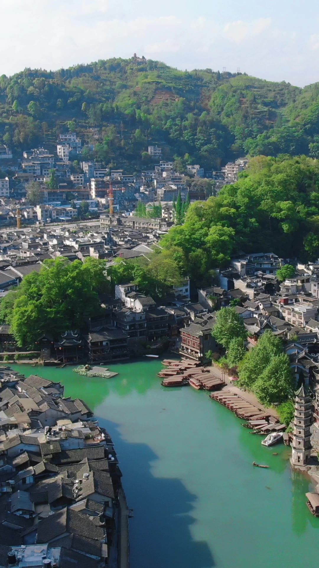 旅游景区湖南湘西凤凰古城竖屏