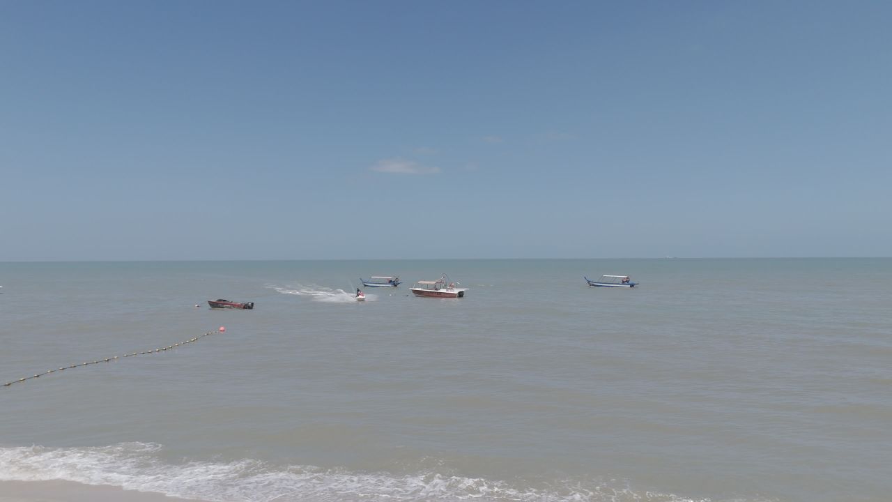 摩托艇海上飞驰