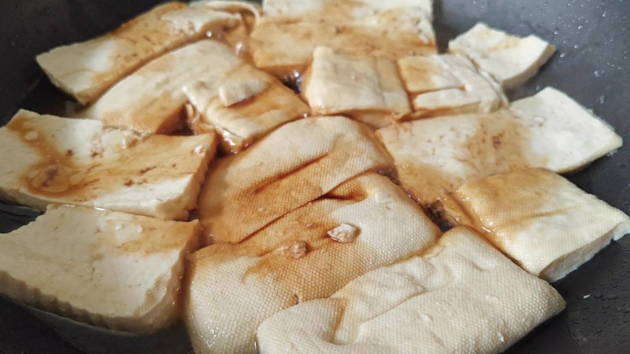 4K煎豆腐