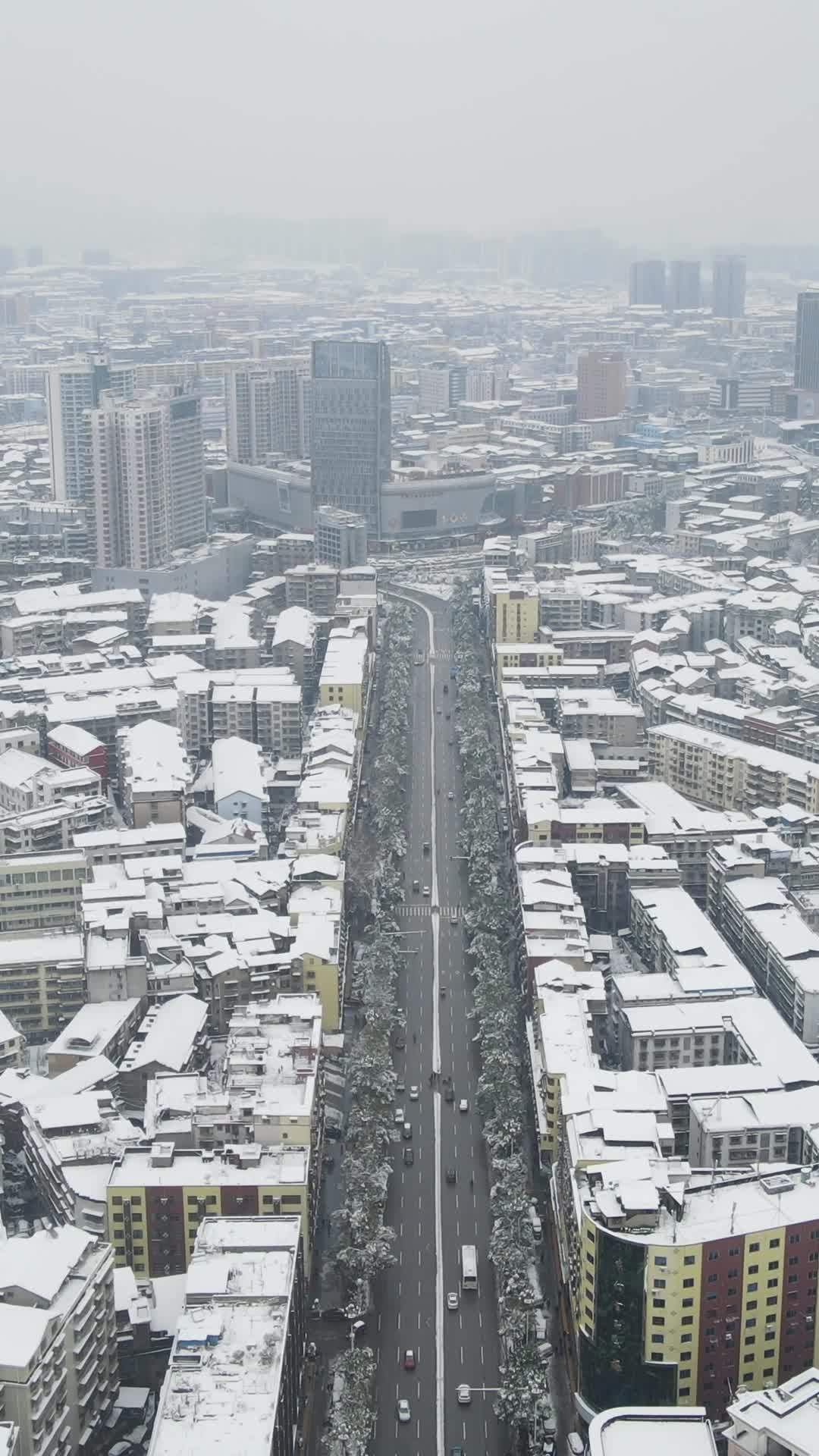 雪后城市全景