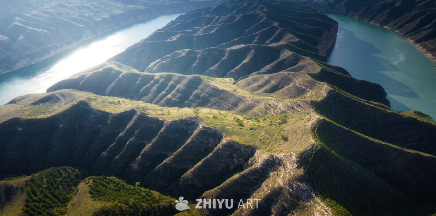 山西乾坤湾山体