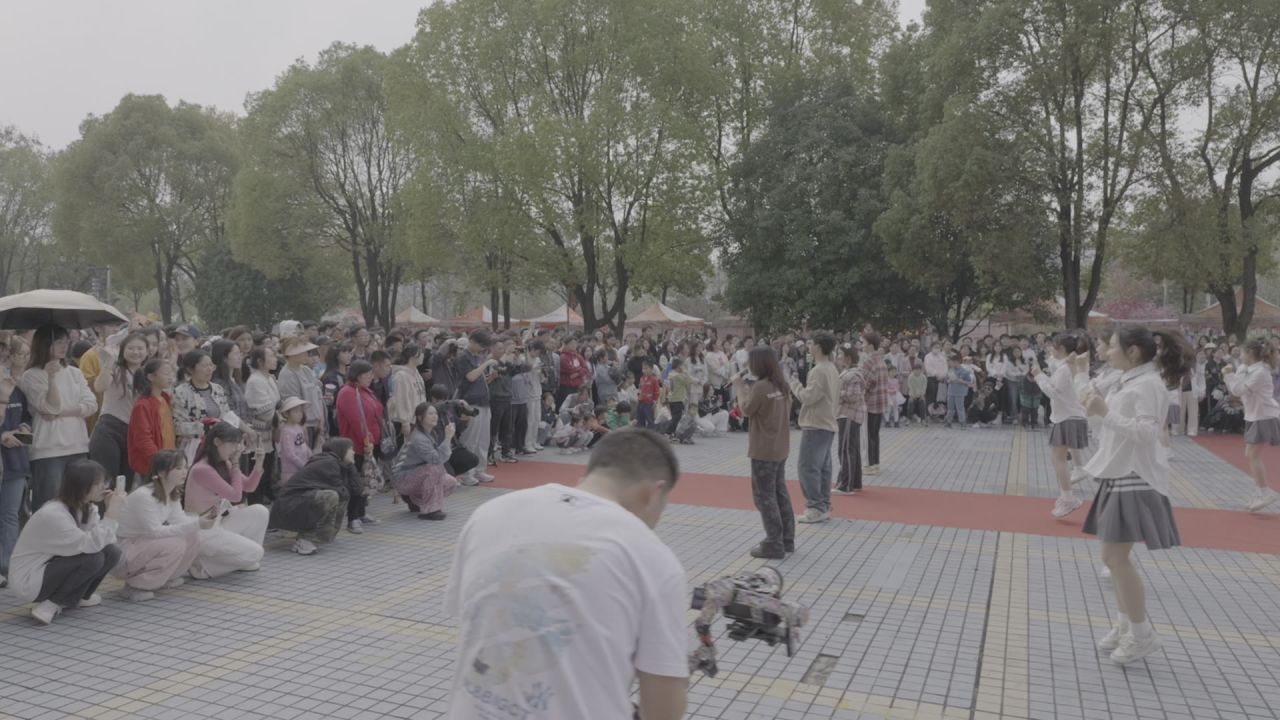 三峡大学桃花节 20