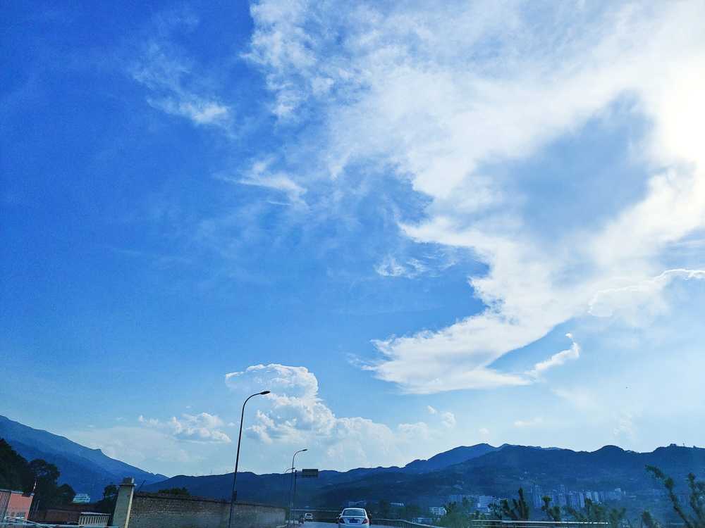 下班路上的天空
