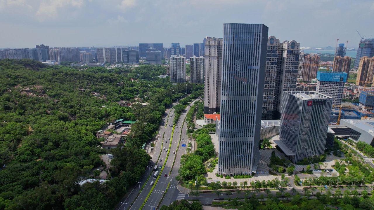 航拍厦门海西金谷广场