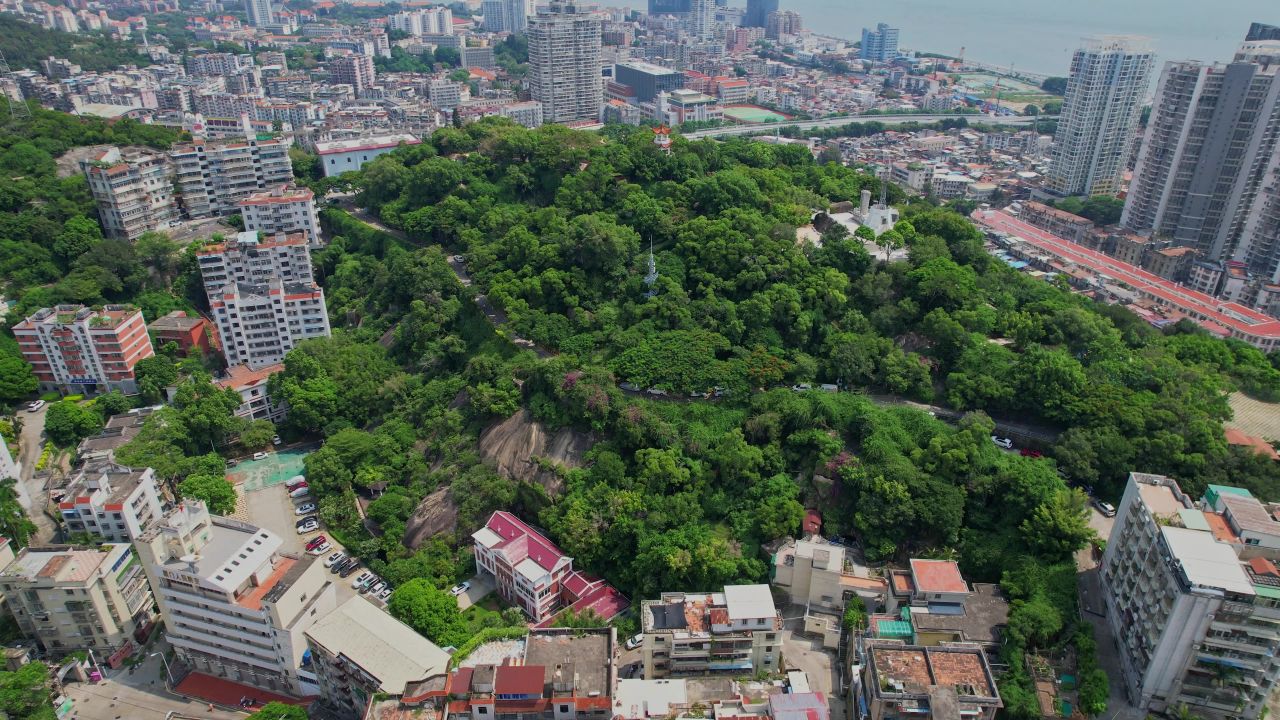 航拍厦门鸿山公园