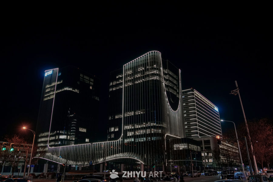 夜幕下的现代都市建筑群