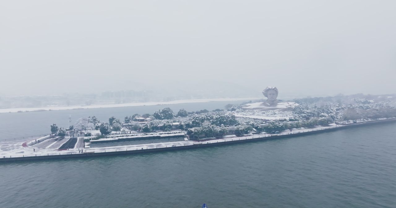 湖南长沙橘子洲头雪景航拍 7