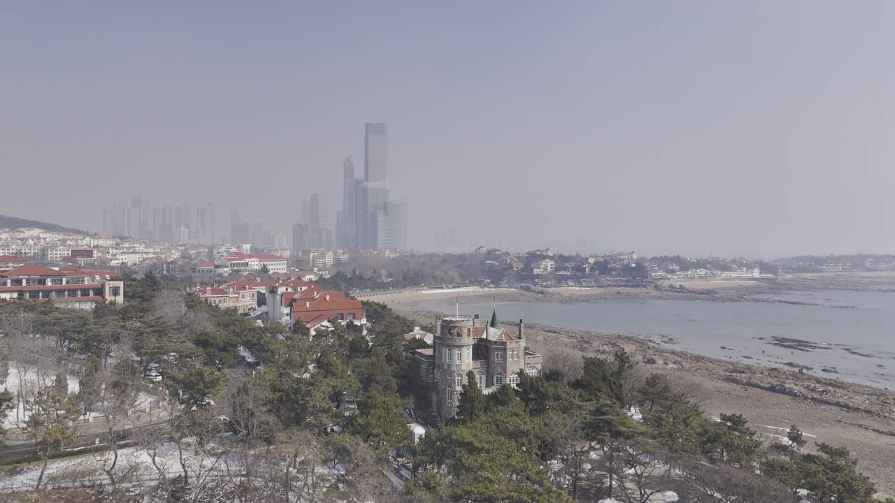 青岛八大关第二海水浴场海边雪景航拍 1