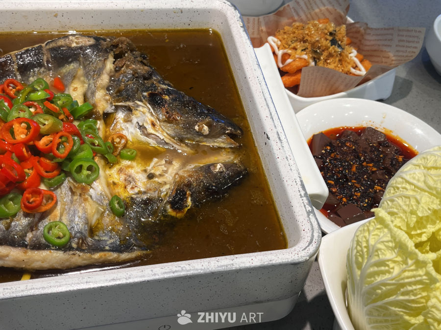 烤鱼配麻辣豆腐脑
