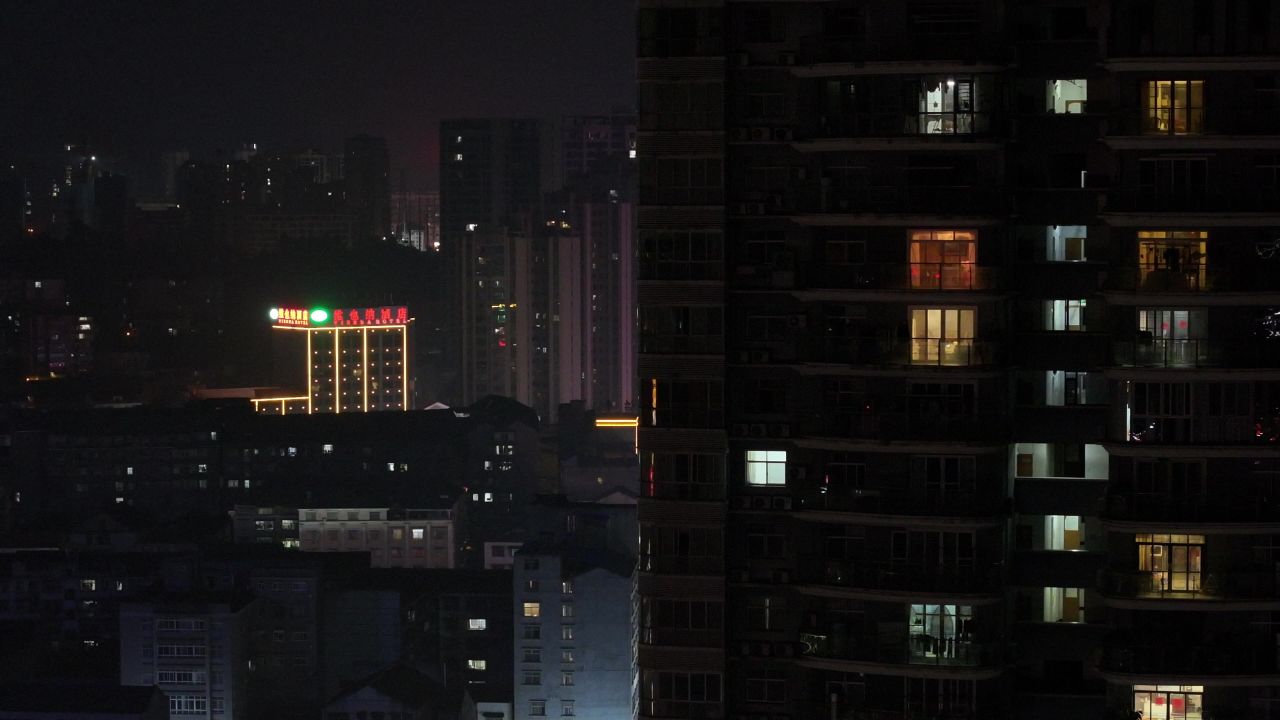夹缝出现
