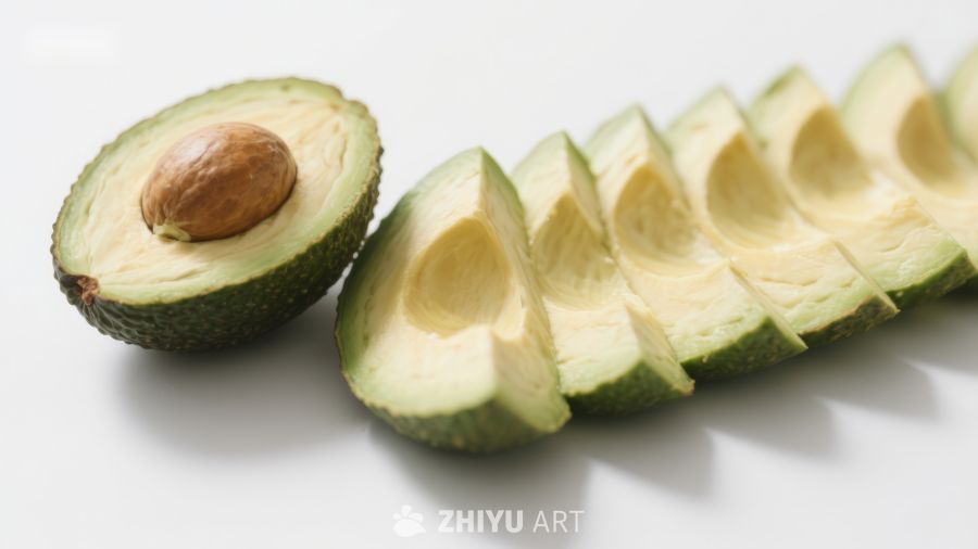 新鲜切片的牛油果