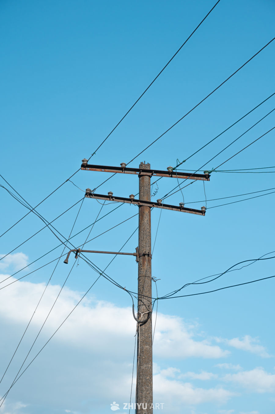 电线杆和蓝天
