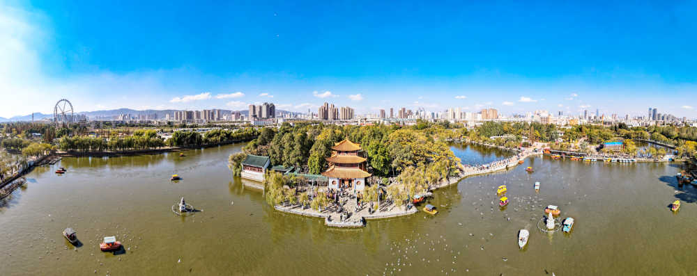 古寺门前
