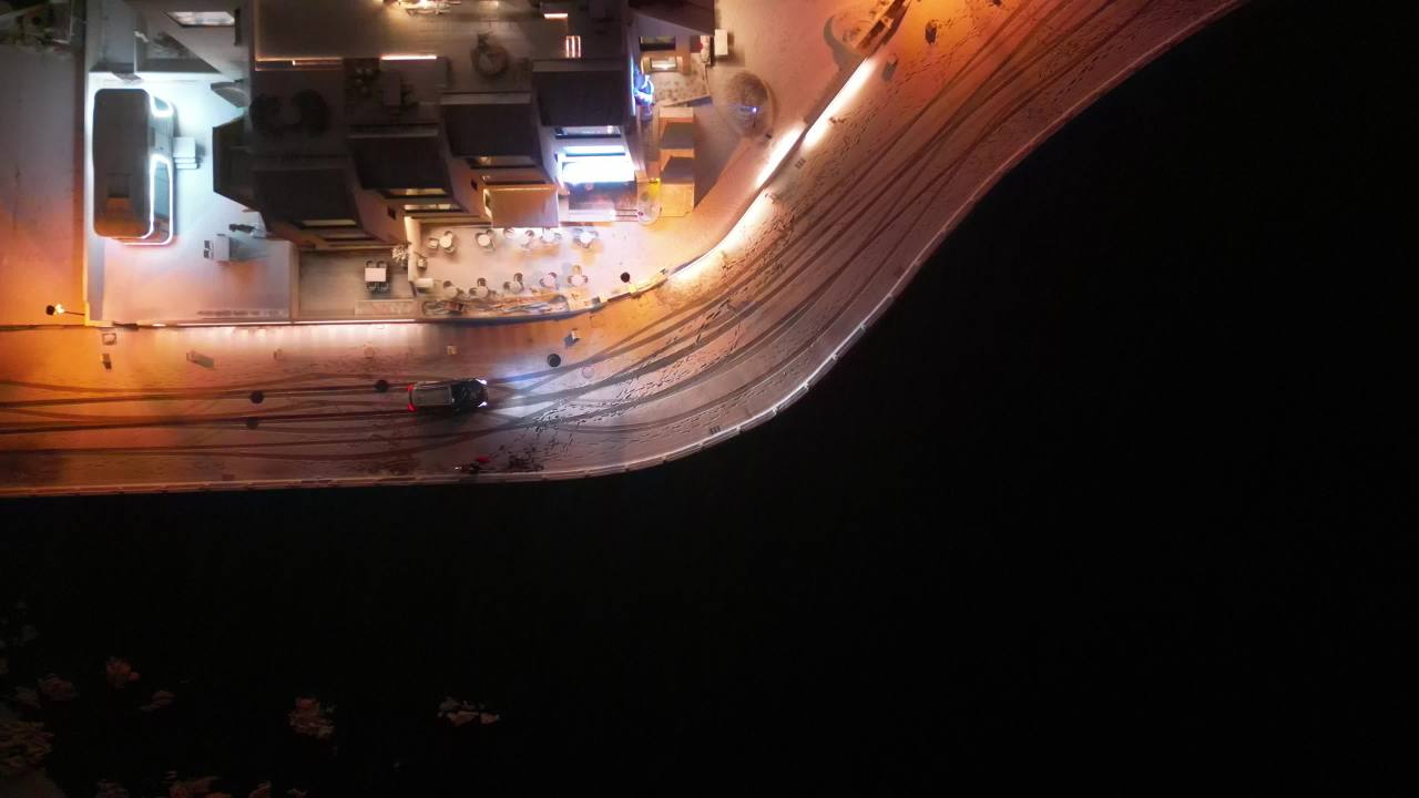 青岛老城区琴屿路夜景海边雪景航拍 9