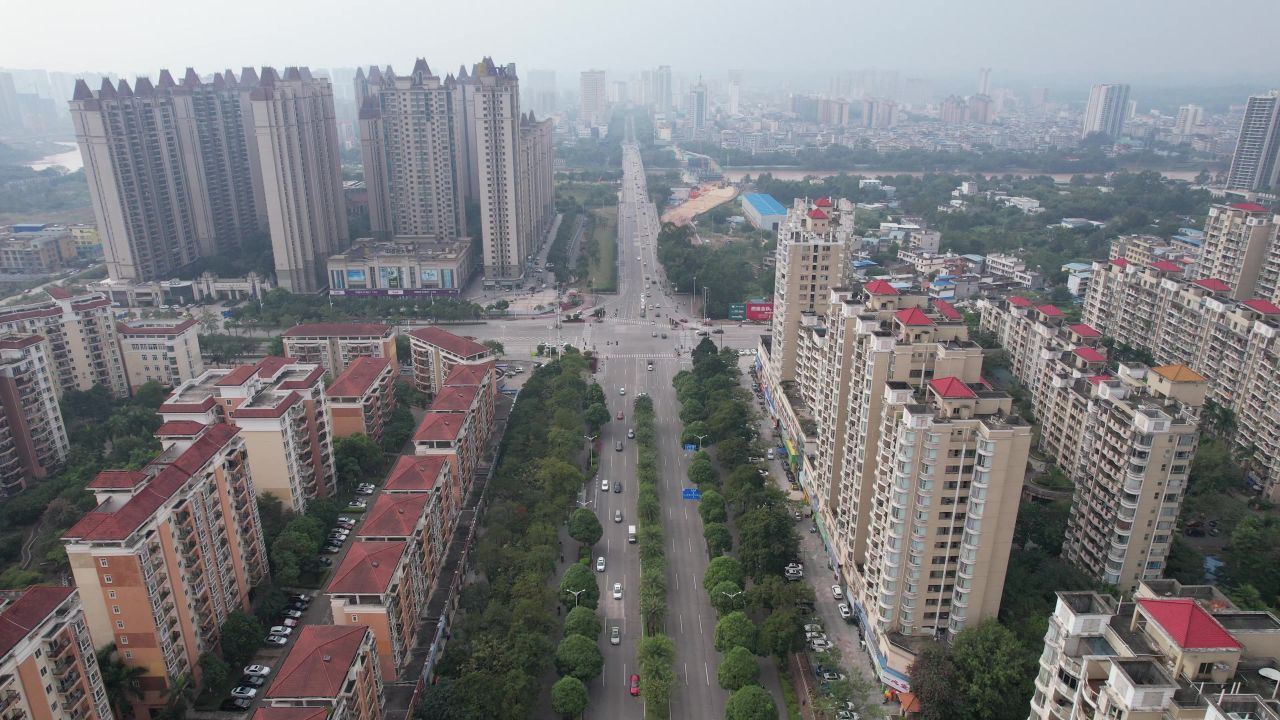 广西钦州城市高楼建筑交通航拍