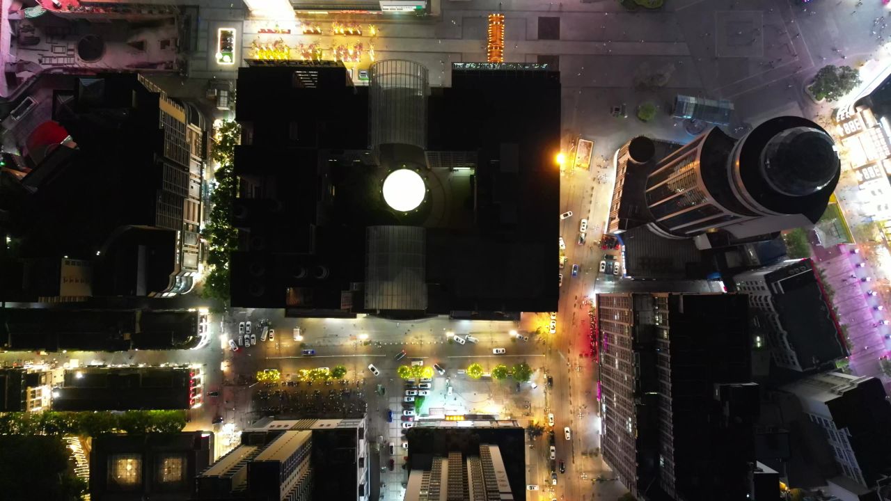 航拍云南昆明五华区步行街夜景 