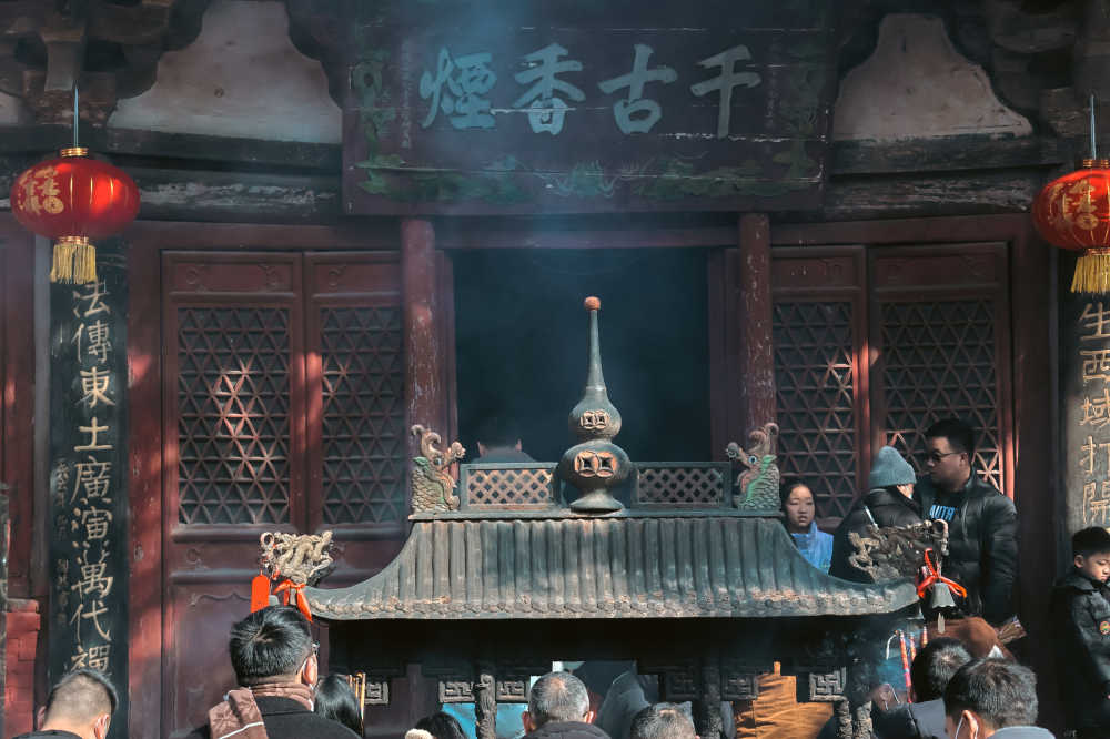 寺庙的烟火气